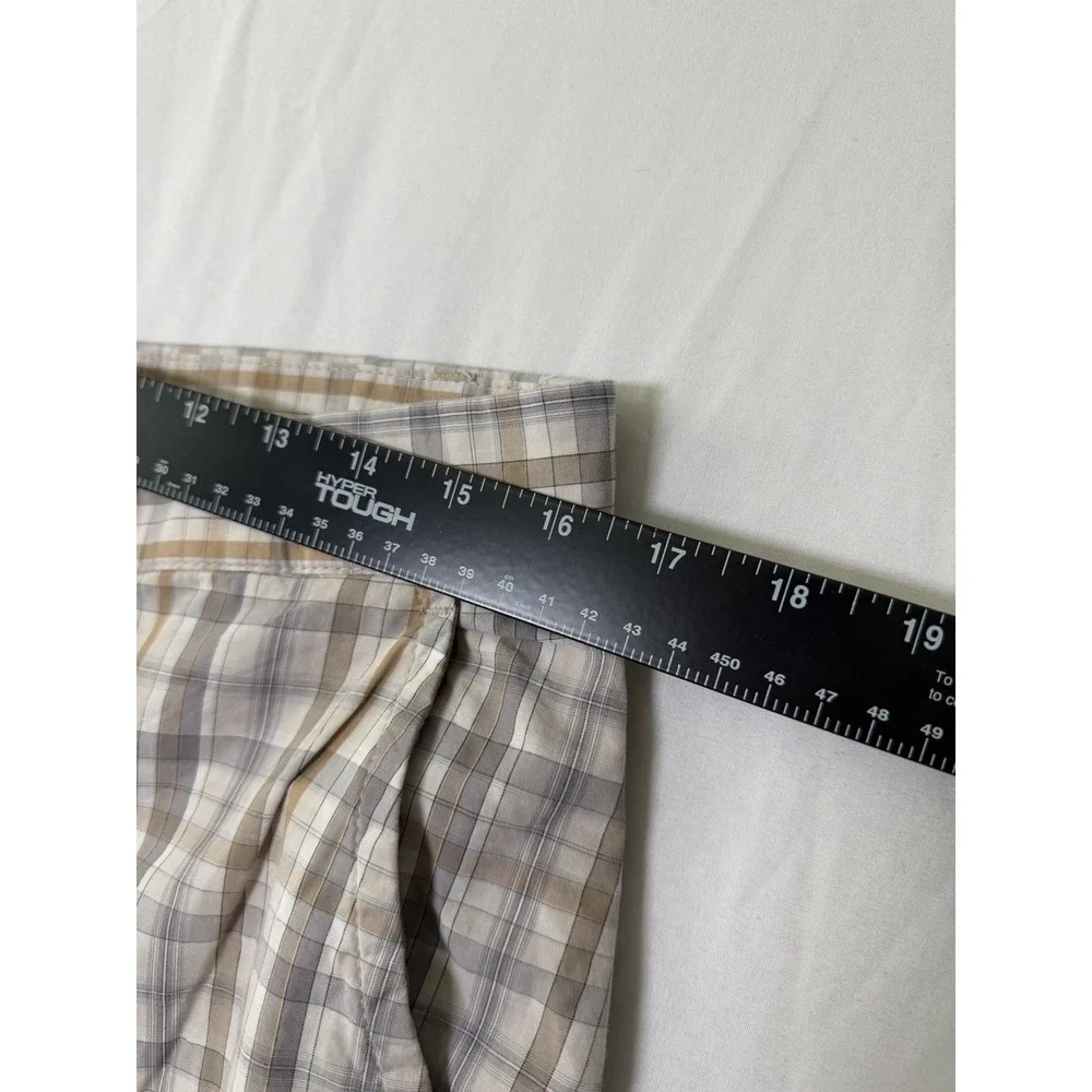 Banana Republic Men's Plaid Shorts Size 32 Beige Gray Tan Chino Casual